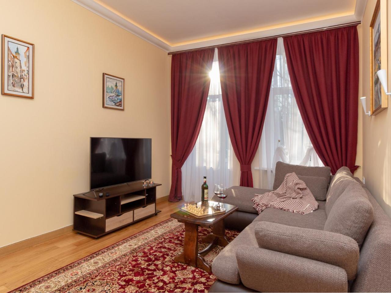 Lviv Suites At Pidmurna St. 20 ภายนอก รูปภาพ